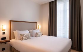 Le Lampika Hotel  4*